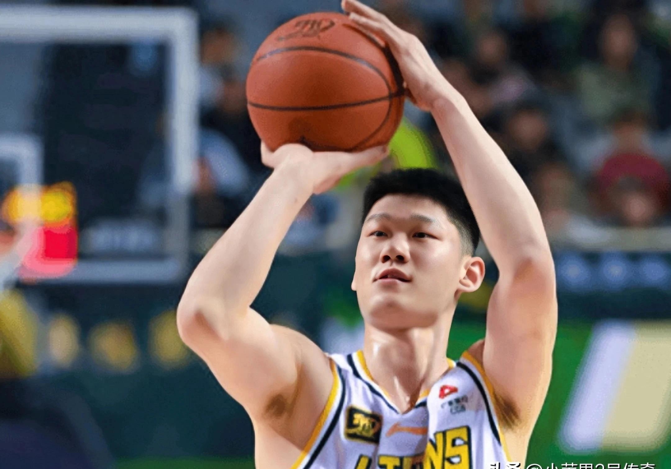 广厦男篮发布备战花絮，赛前迎来里程碑，西甲任务艰巨，赛程密集仍需轮换(西甲篮球联赛赛程表)