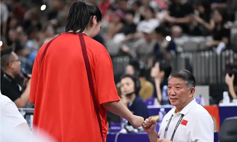 篮球前场篮板和后场篮板的区别