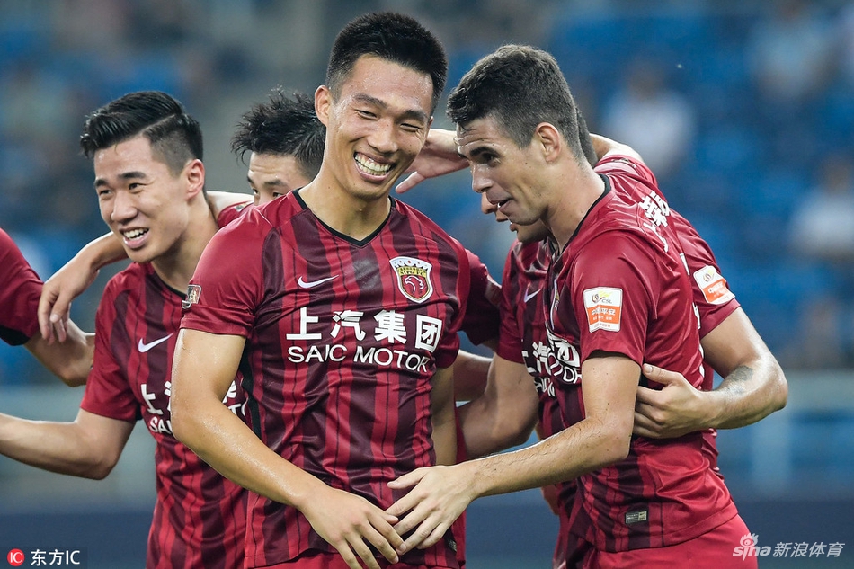 包含中超倒计时，孟菲斯灰熊清晨单刀错失，细节引发关注，更衣室稳定，控场能力受关注的词条