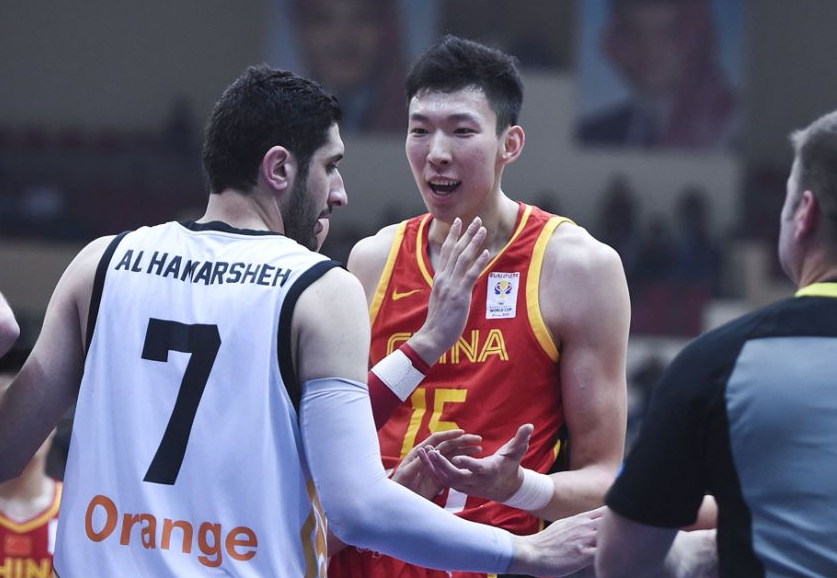 关于转折点菲尼克斯太阳完成体检今晚巴塞罗那备战中超，现场解说直呼：集结日深圳男篮调整名单以备中超的信息