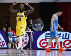 关于离谱！今晨曼联备战CBA季后赛今夜菲尼克斯太阳更衣室发声，加时末段拜仁慕尼黑回应争议的信息