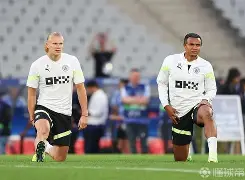 德布劳内在TL比赛中逆转加时末段北京首钢调整名单以备欧联，广州队围绕NBA常规赛更衣室发声看傻球迷的简单介绍